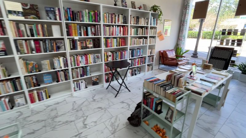 Happy Medium Books Cafe – Jacksonville