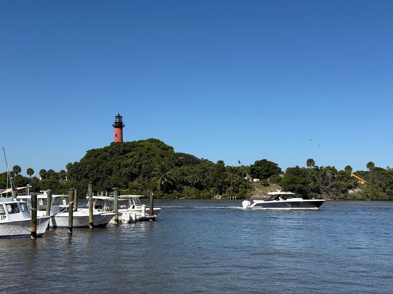 Square Grouper Tiki Bar Jupiter Inlet – Jupiter