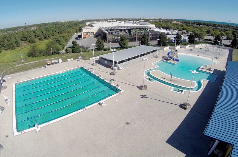 Taj Renee Community Aquatic Center – Destin