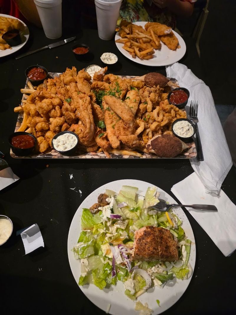 Fried Shrimp Platter That Doesn't Mess Around