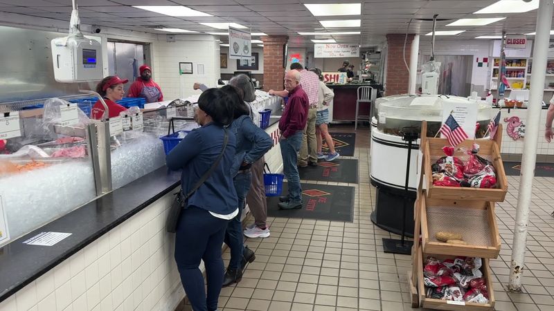 A Seafood Selection That Puts Chain Stores to Shame