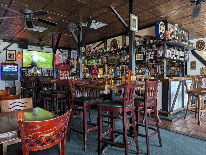 The Kings Head British Pub - Sunrise