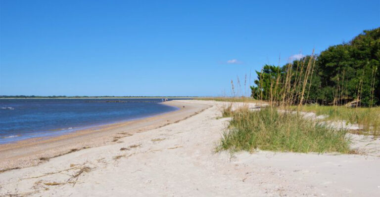 Few People Know About the Stunning White-Sand Beaches at This Florida State Park