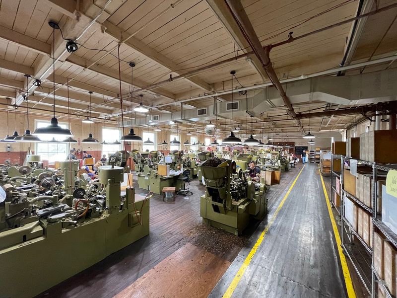 Factory Tours That Reveal Every Secret of Cigar Craftsmanship