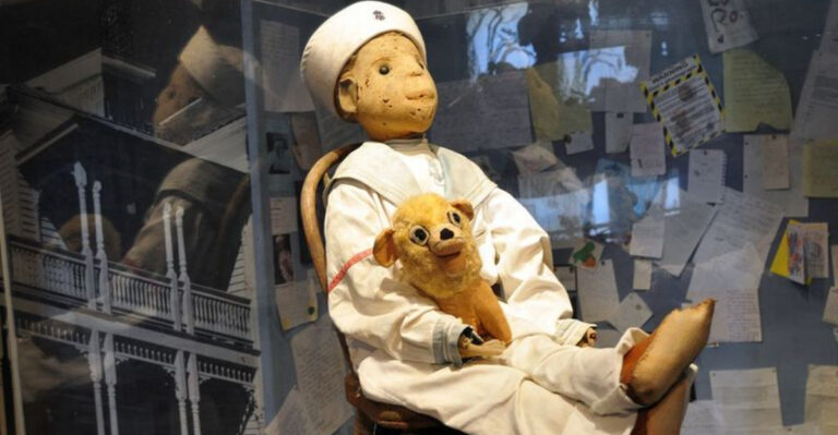 I Refuse to Believe These 11 Strange Attractions Could Exist Anywhere but Florida