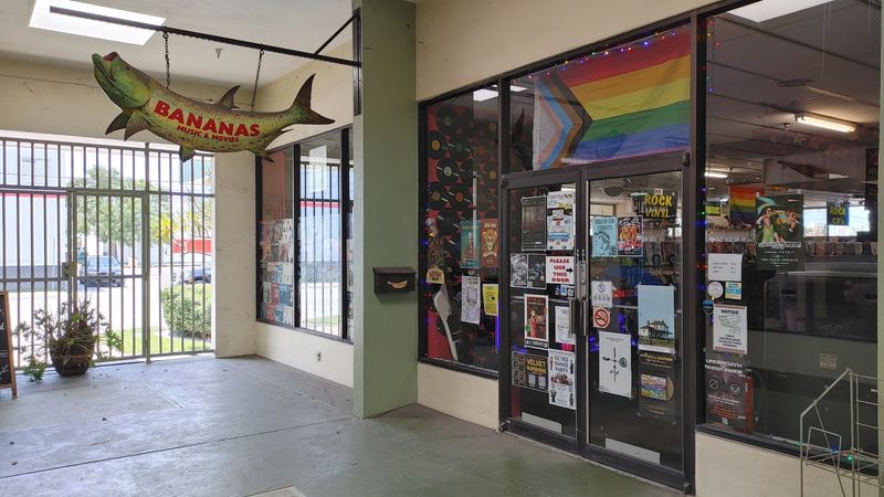 Bananas Records – St. Petersburg