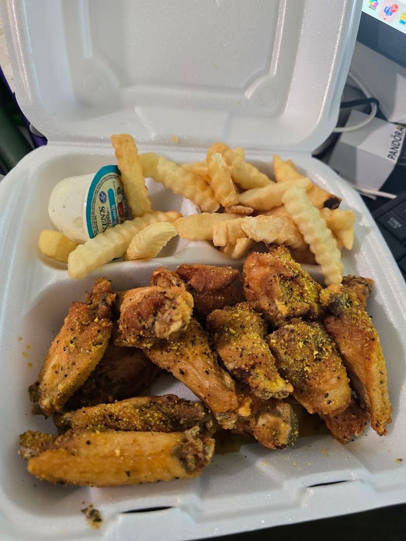 Wow Wing & Deli – Pensacola
