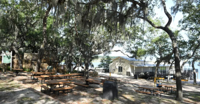 Just an Hour From Jacksonville, This Small Town Feels Like Old Florida