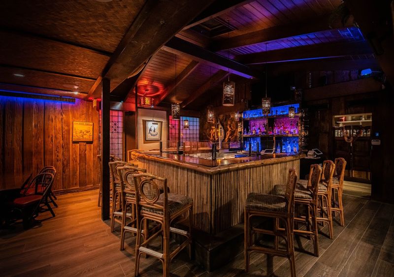 Bahi Hut Tiki Cocktail Lounge – Sarasota