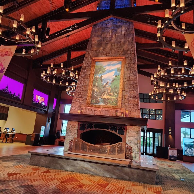 On-Site Dining Offers Convenience With Mixed Reviews
