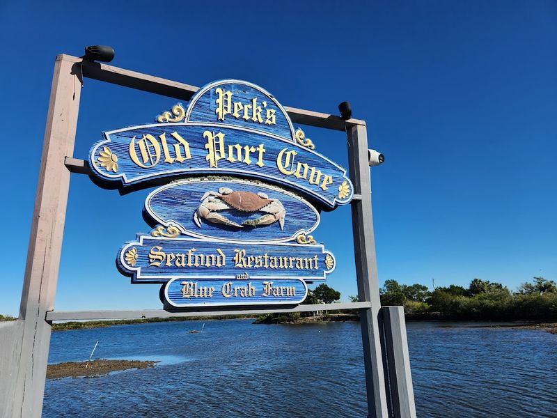 Peck's Old Port Cove - Crystal River