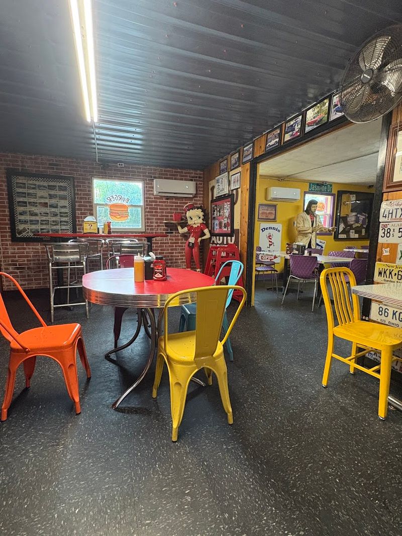Elvis Ate Here And The Memorabilia Proves It