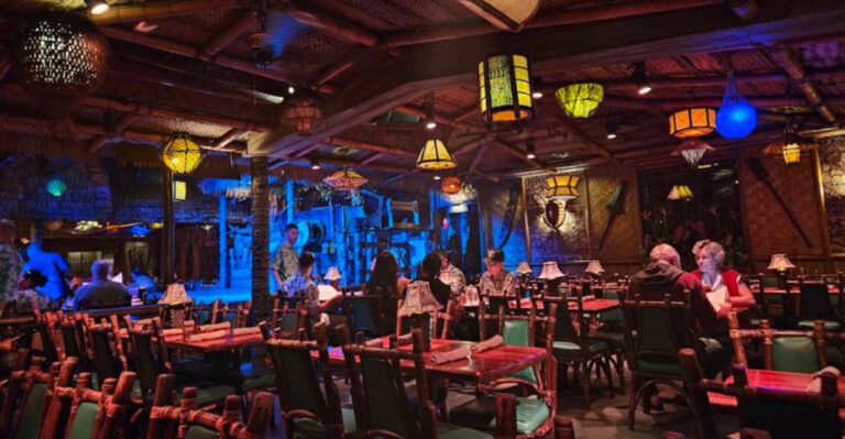 People Keep Returning to This Relaxed Florida Tiki Bar for One Delicious Reason