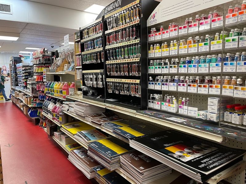 A Treasure Trove of Professional Art Supplies at Wallet-Friendly Prices