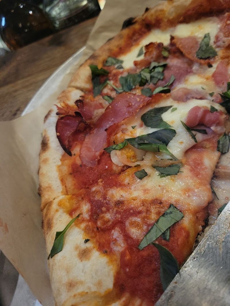 The Crust That Keeps People Coming Back for More