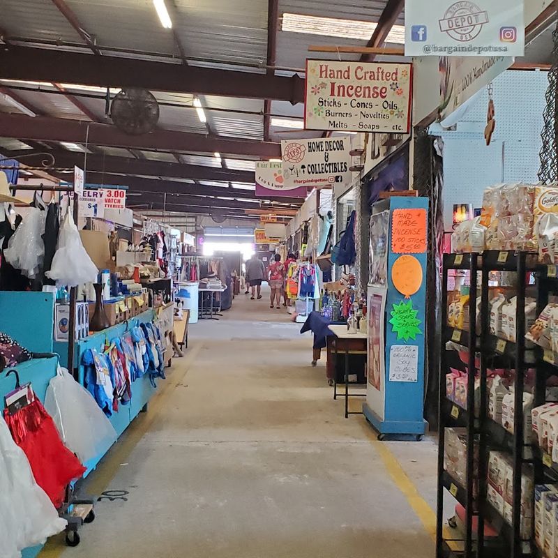 Endless Aisles That Keep Surprising You