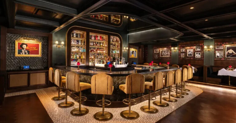 The Dreamiest Italian Restaurant In Fort Lauderdale Feels Like A Step Back Into Golden-Age Glamour
