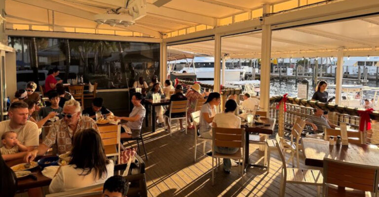 These 9 Florida Crab Shacks Are Messy, Loud, and Completely Worth It