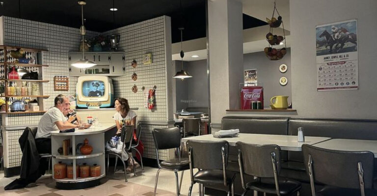 This Florida Cafe Is So Retro, It Feels Like Lucy And Ricky Might Walk In