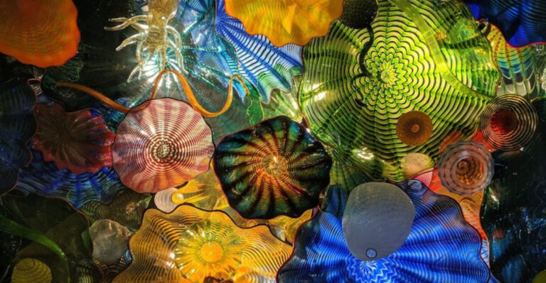 This Florida Museum Pairs Monet Masterpieces With a Jaw-Dropping Glass Ceiling