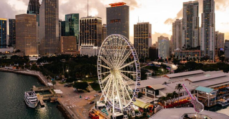 This Florida Waterfront Landmark Delivers Amazing Restaurants, Shopping, and Panoramic Bay Views
