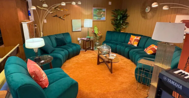 This Groovy New Florida Hangout Feels Like Stepping Straight Into the 1970s