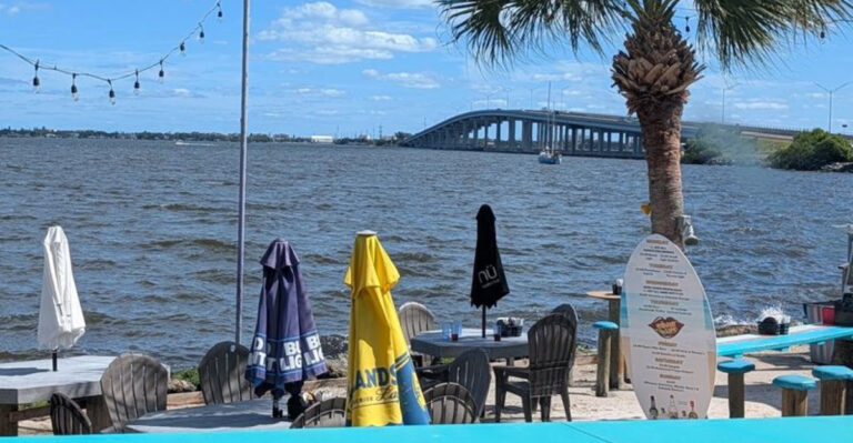 This Melbourne, Florida Restaurant Is Famous for Its Giant Pile of Shrimp