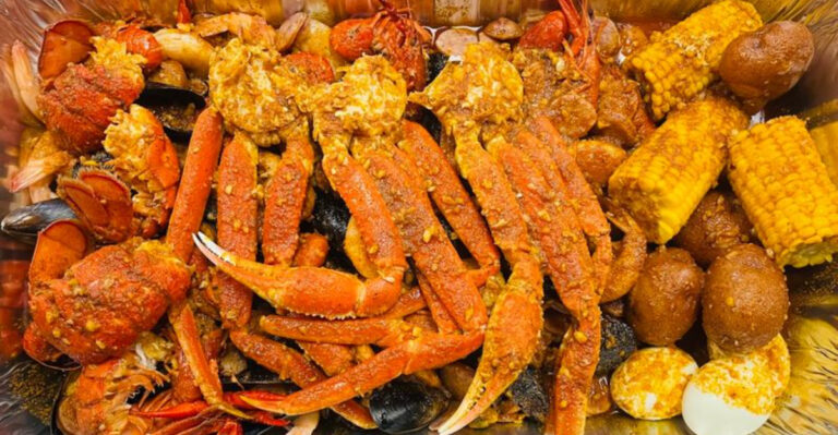 This New Orlando Seafood Boil Is Serving Bottomless Crab Legs Near The Theme Parks