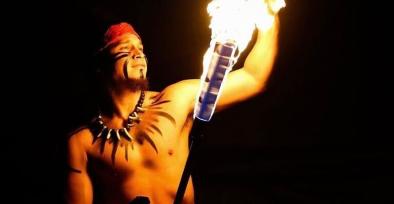 Traditional Polynesian Dancing, Live Music, and Fire Make This Florida Dinner Show Unforgettable
