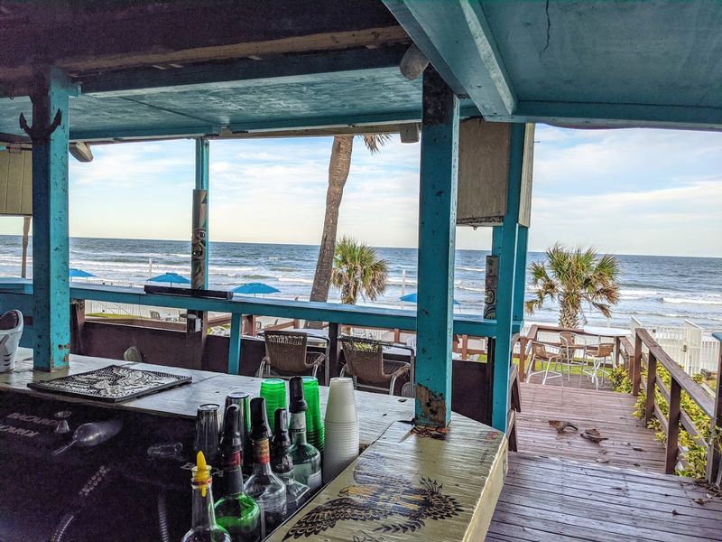 Tiki Bar at Perry's – Daytona Beach Shores