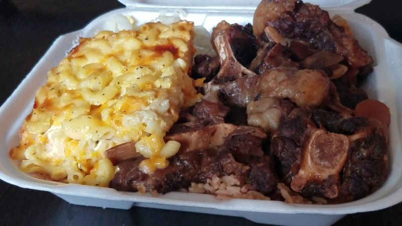 Bee's Island Kitchen – Tampa