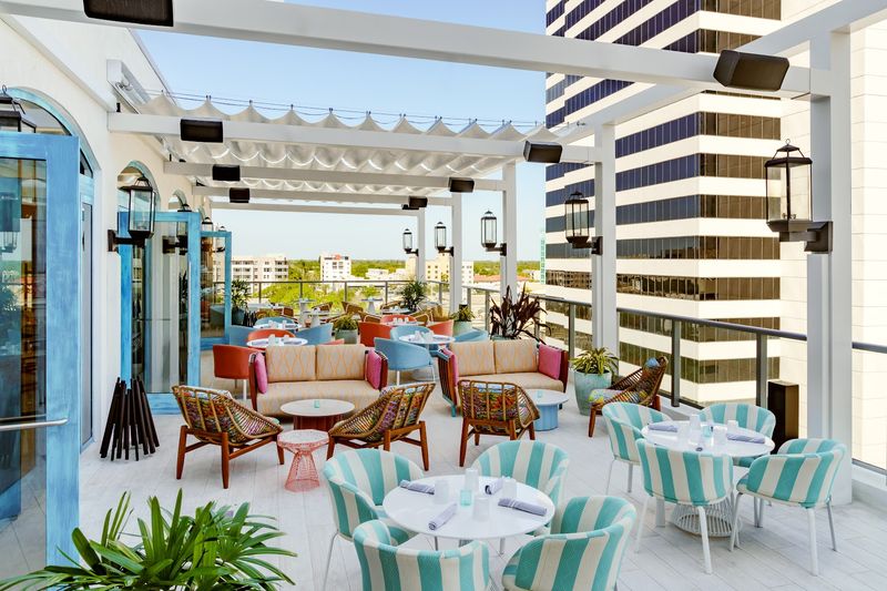 Cane & Barrel Rooftop Bar – St. Petersburg