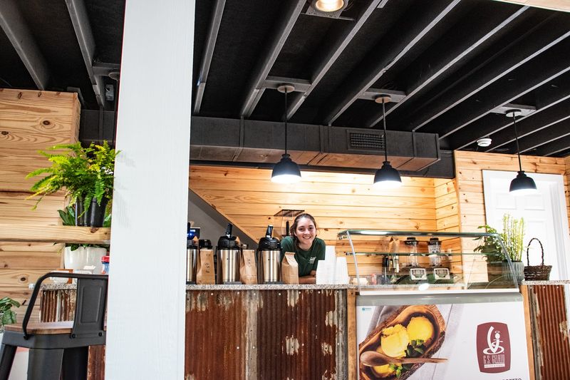 Gelato Bar Hidden in a Garden Setting