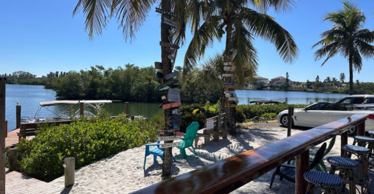 10 Florida Restaurants With Waterfront Tables That Don’t Feel Like Tourist Traps