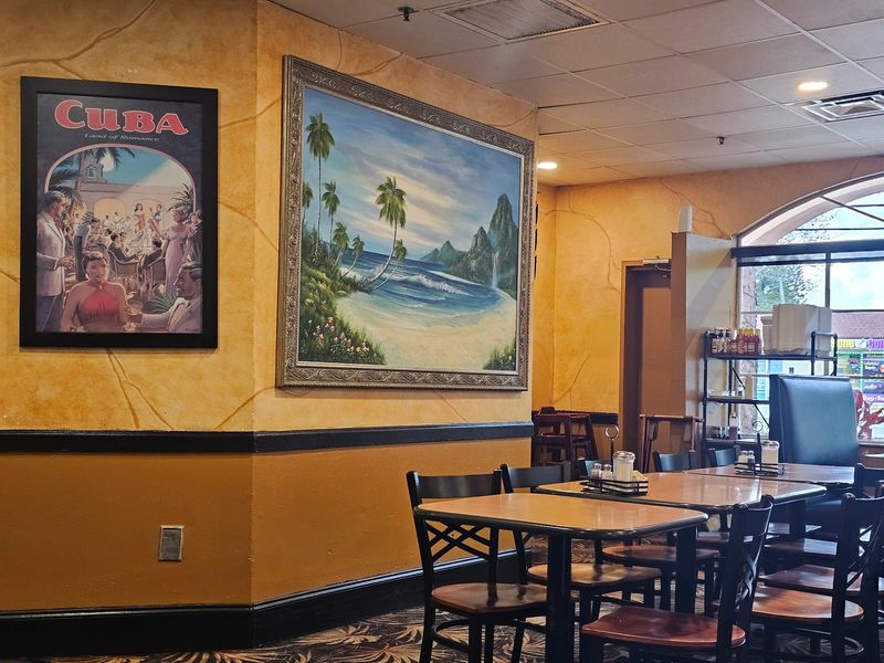 Fried Yuca Mountains That Challenge Your Appetite