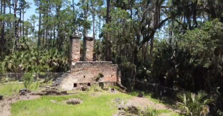 8 Eerily Beautiful Ruins In Florida That Feel Frozen In Time