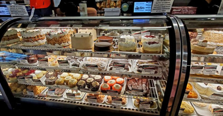 8 Old-School Italian Bakeries in Florida Where the Display Case Is Impossible to Resist