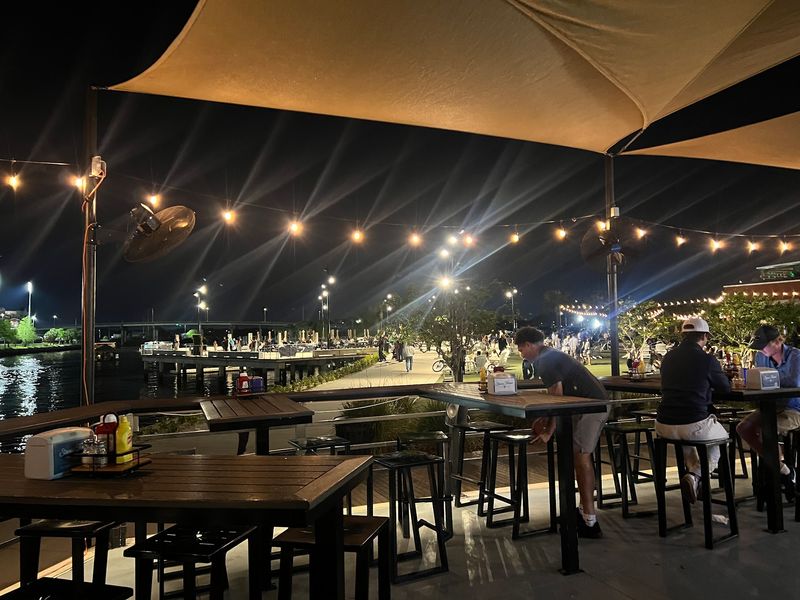 Stones Throw Waterfront Bar & Seafood Restaurant