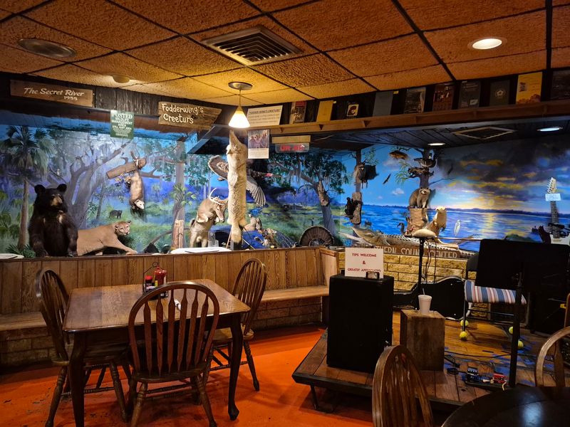 Live Music and Extra Entertainment
