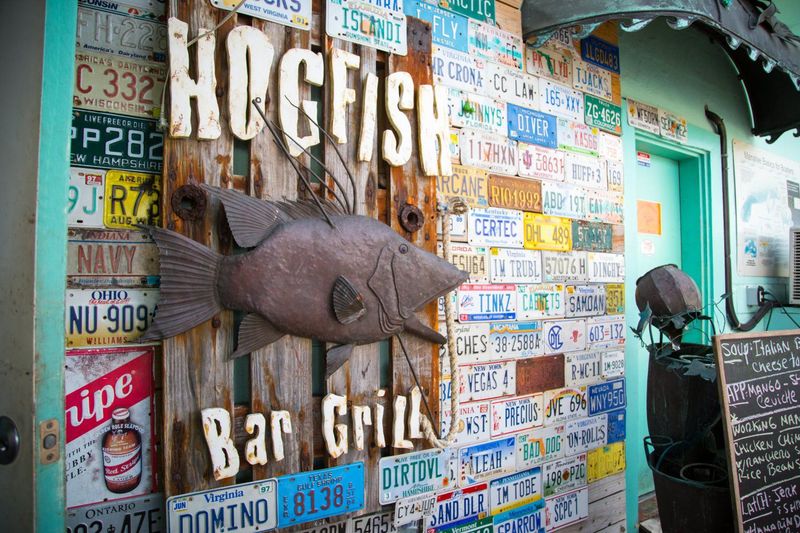 Hogfish Bar & Grill – Stock Island