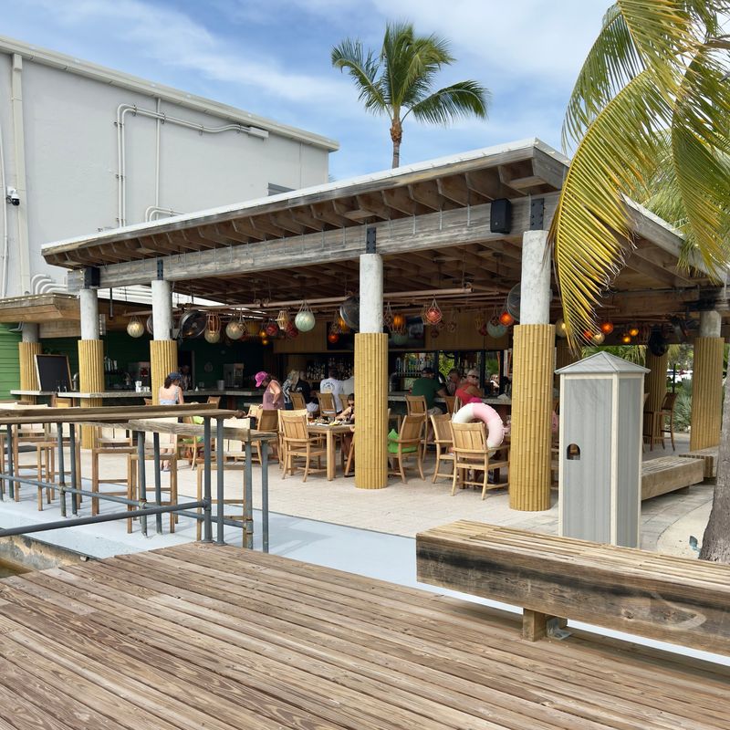 Tiki Bar – Islamorada