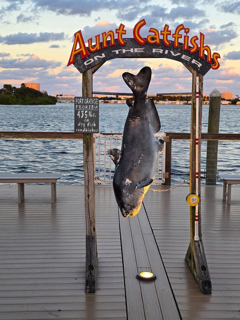 Aunt Catfish's On the River, Port Orange