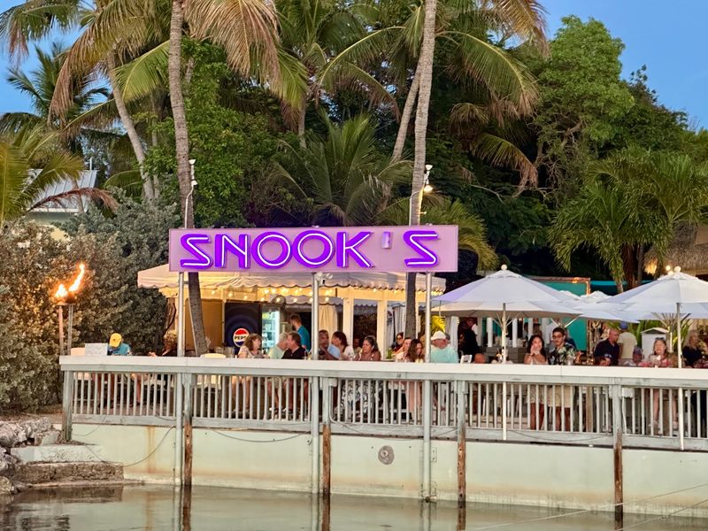 Snook's Bayside Restaurant & Grand Tiki Bar – Key Largo