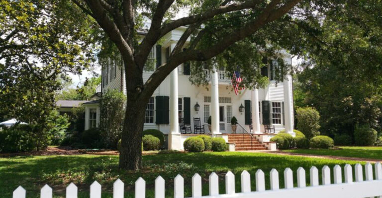 These 10 Florida Towns Are Cheap, Charming, And Flying Under The Radar