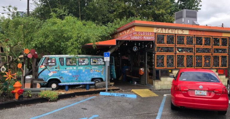 This Eccentric Florida Pizza Spot Is Unlike Anywhere Else in the State