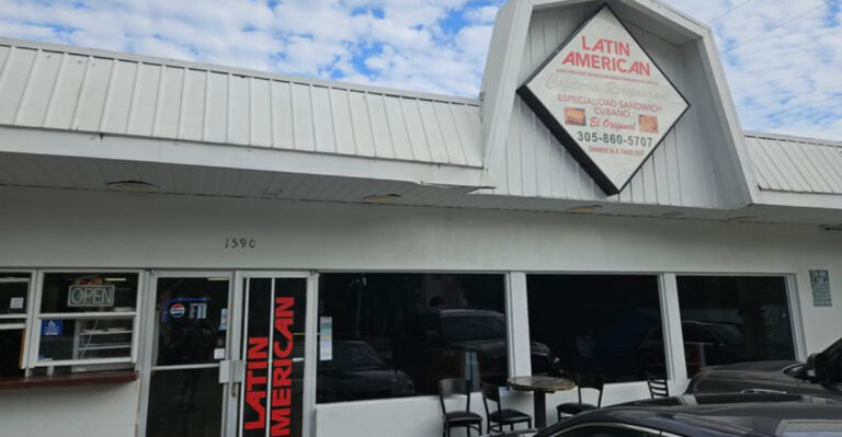 This No-Frills Florida Cafeteria Serves Heaping Plates of Comfort Food for Just $10