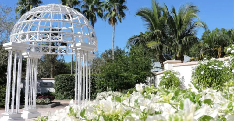 This Stunning Florida Botanical Garden Won’t Cost You A Dime