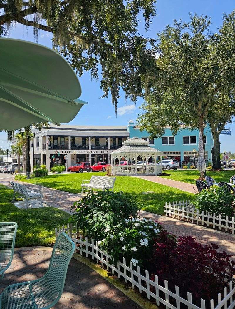 The Historic Circle Drive Downtown Experience