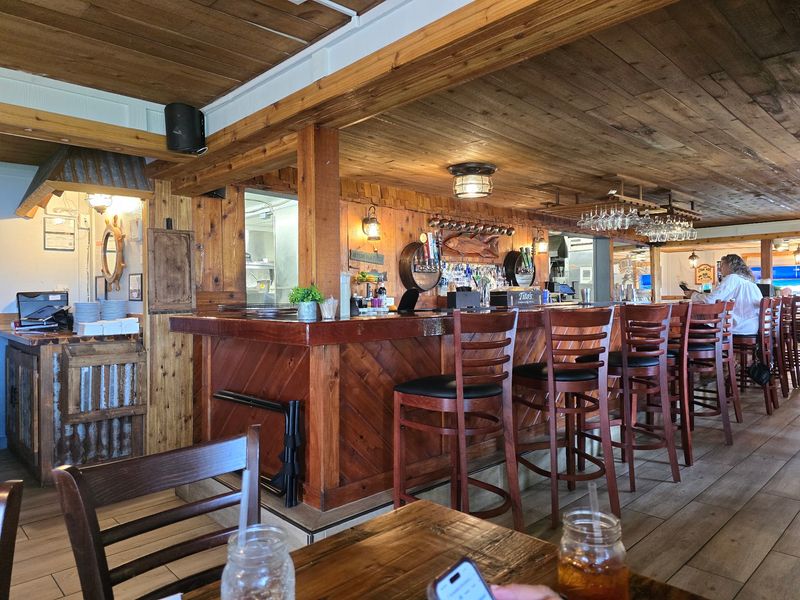 Peck's Old Port Cove - Crystal River