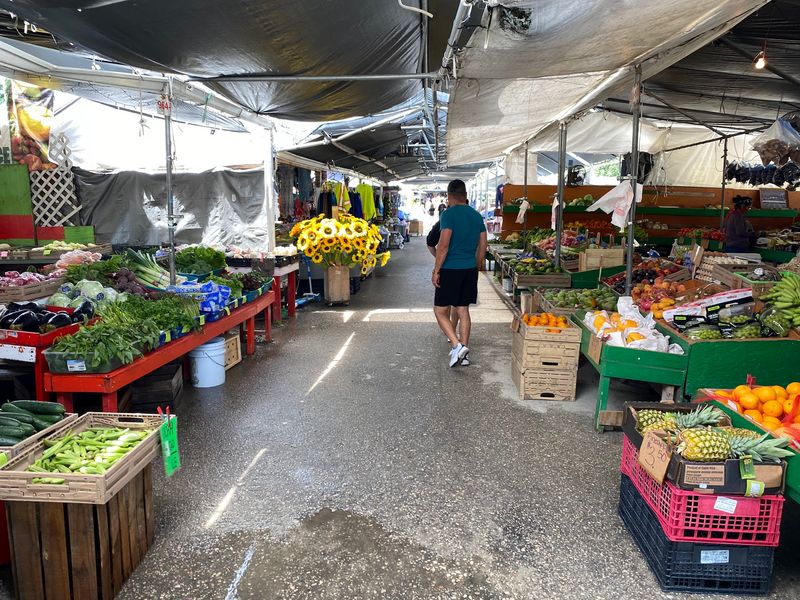 More Than 700 Merchants Fill This Sprawling Florida Flea Market